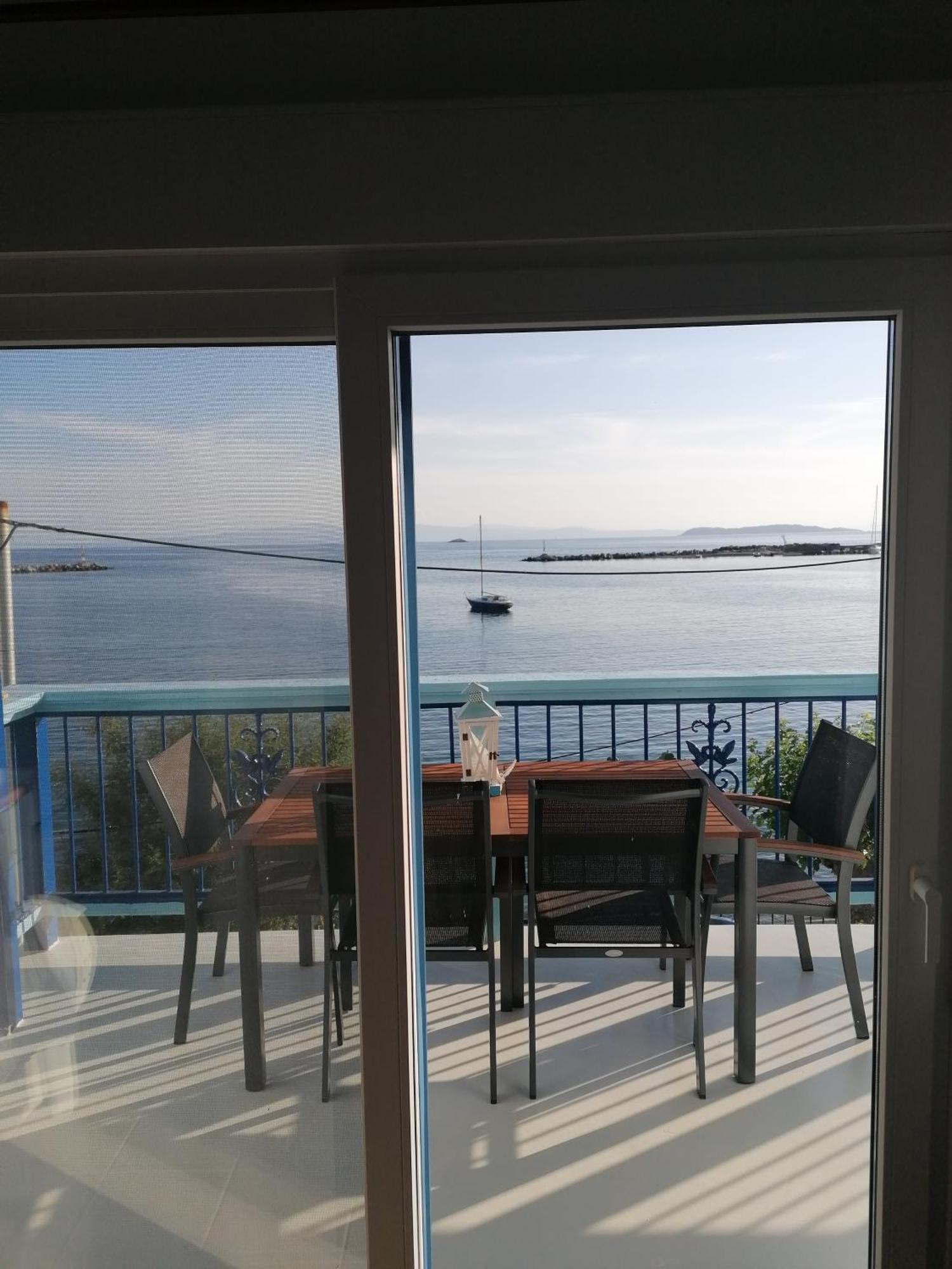 Villa Evmenia Panoramic View & Sea Front Apartments Skopelos Town Exterior photo